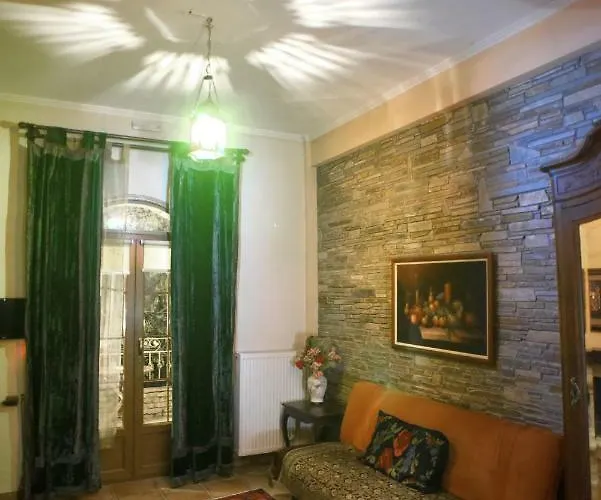 Santa Marina Káto Loutrákion